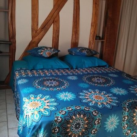 Chambre D'Hotes Des P'Tits Bonheurs Dosches Esterno foto