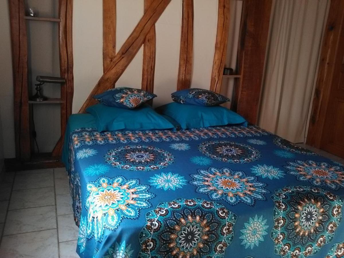 Chambre D'Hotes Des P'Tits Bonheurs Dosches Esterno foto